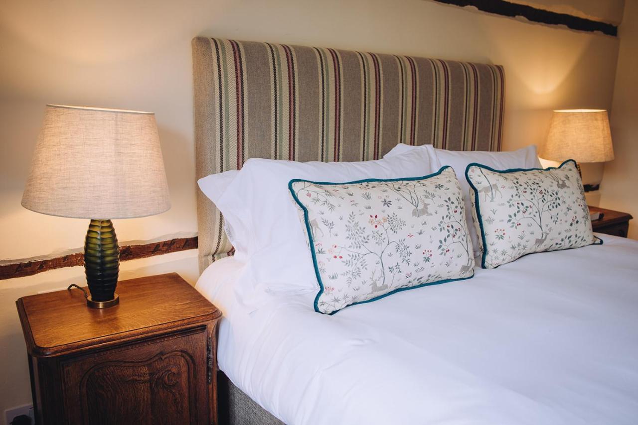 The Drummond At Albury Guildford Eksteriør bilde
