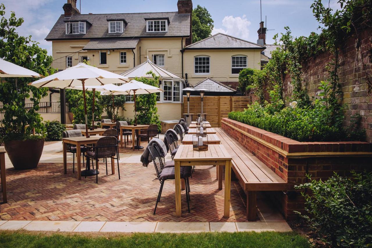 The Drummond At Albury Guildford Eksteriør bilde