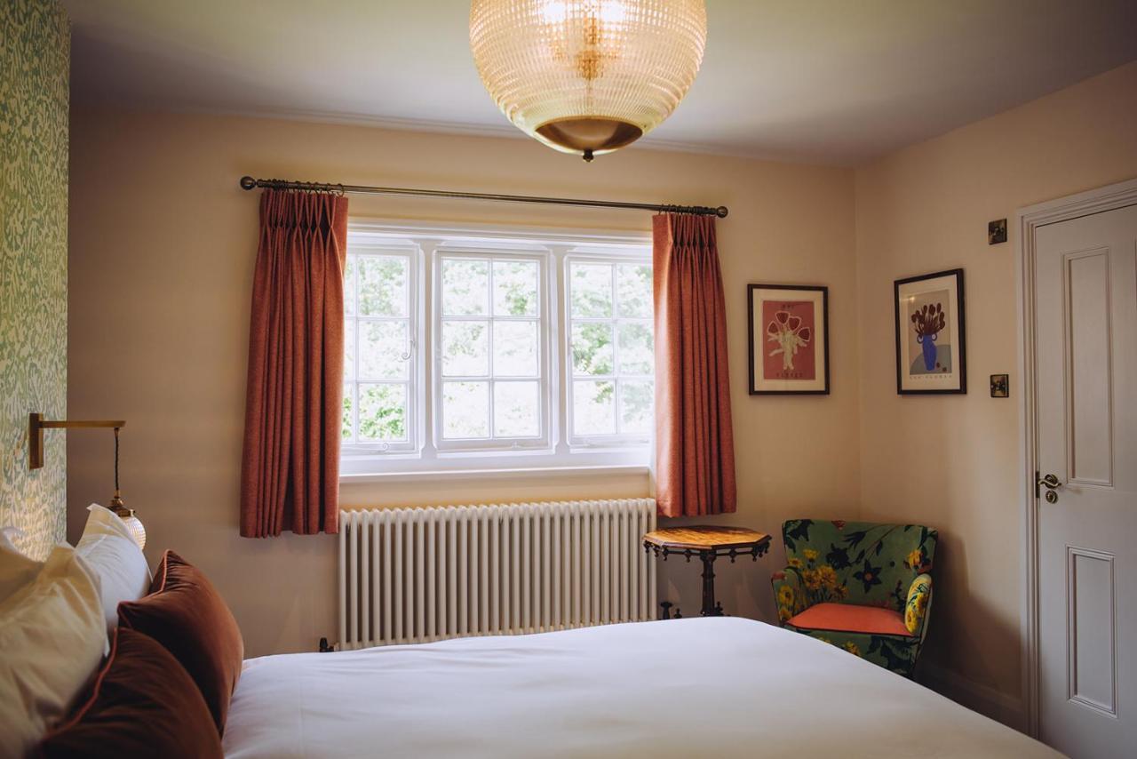 The Drummond At Albury Guildford Eksteriør bilde